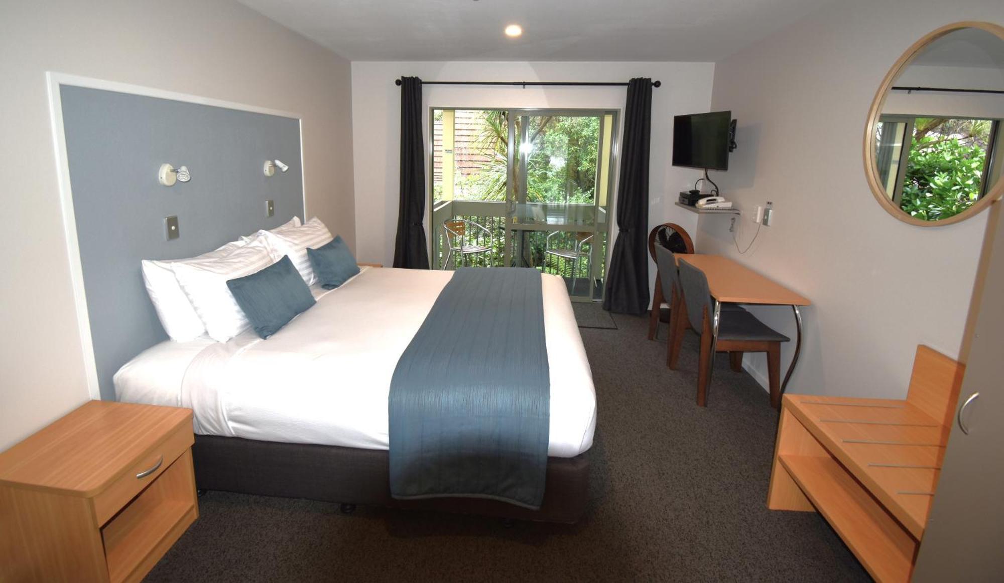 La Rochelle Motel Akaroa Bagian luar foto