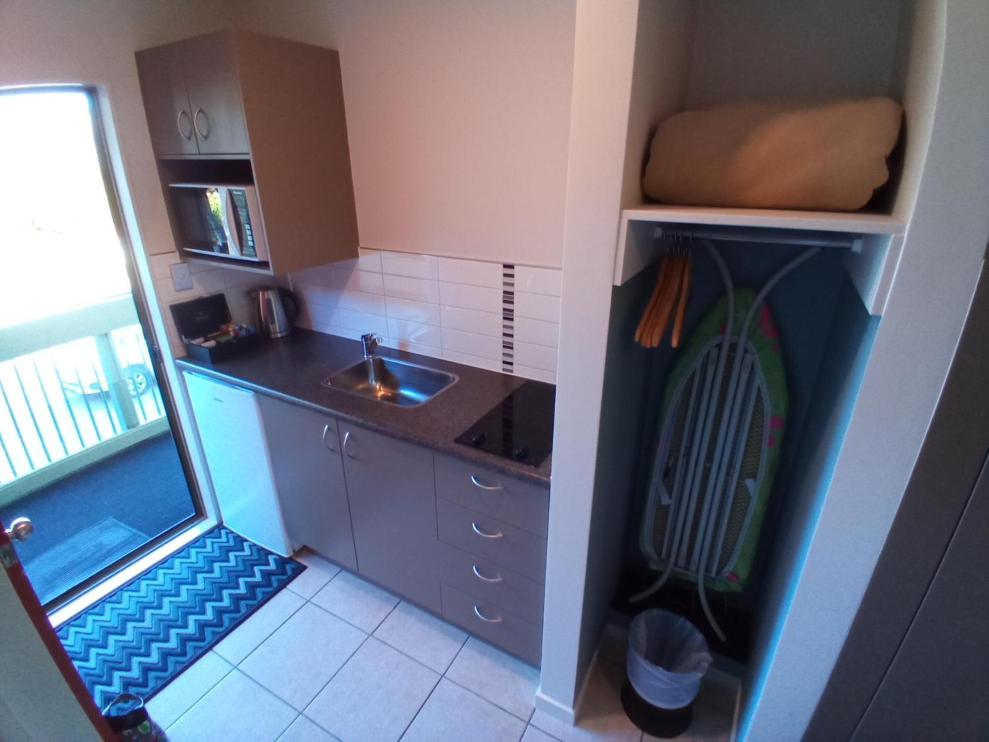 La Rochelle Motel Akaroa Bagian luar foto