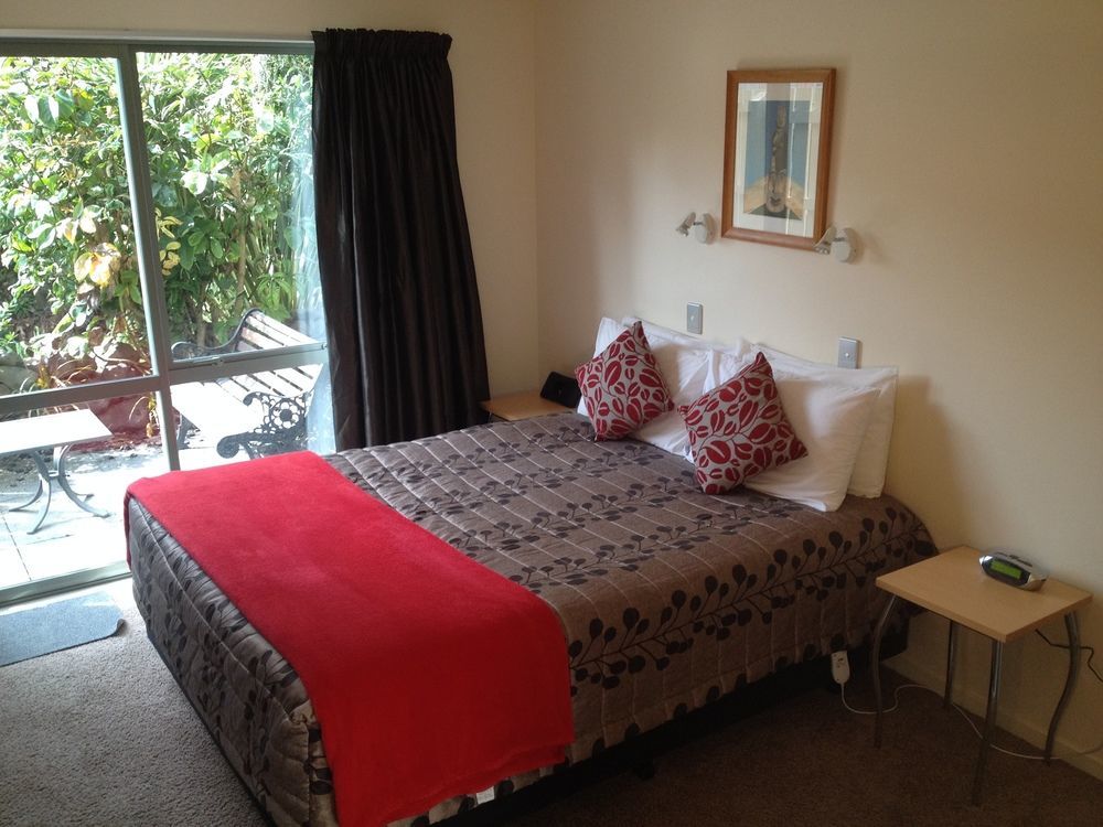 La Rochelle Motel Akaroa Bagian luar foto